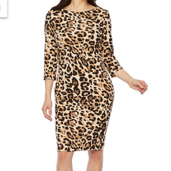 Premier Amour Dresses & Skirts - Premier Amour 3/4 Sleeve Animal Print Sheath Dress